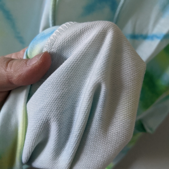 SALE Lightweight Boutique tie dye hoodie - Picture 5 of 9